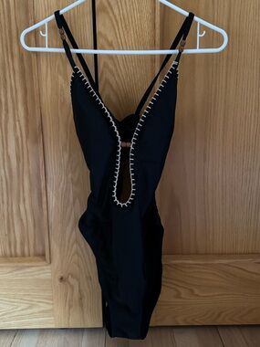 Shade & Shore NWT one piece sz S(4-6) Gorgeous!